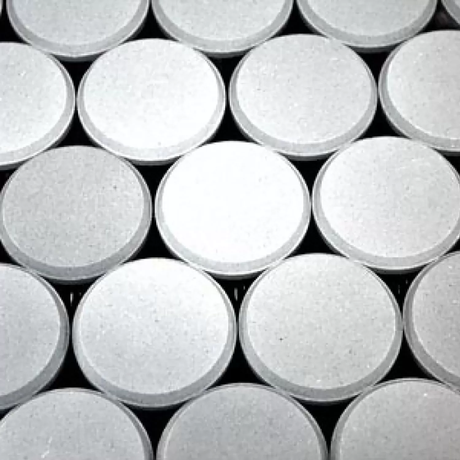 Modern Home Products W3G4DD Tri-Burn Gas Grill With SearMagic Grids On Cart, 27-Inch 5 Modern Home Products W3G4DD Tri-Burn Gas Grill With SearMagic Grids On Cart, 27-Inch - Image 5