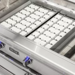 Viking 5 Series Stainless Steel Cart Gas Grill With ProSear Burner & Rotisserie, 36-Inch (VQGFS536) -Barbecue Shop vqgi554 feat b 05 21 1