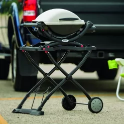 Weber Q1000 Portable Propane Gas Grill On Scissor Cart (WEB-50060001-WEB-6557) 8 Weber Q1000 Portable Propane Gas Grill On Scissor Cart (WEB-50060001-WEB-6557) -Barbecue Shop web 50060001 web 6557 ls a 05 22